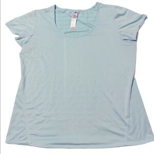 𝅺ATHLETIC short sleeve tee with reflective strip.